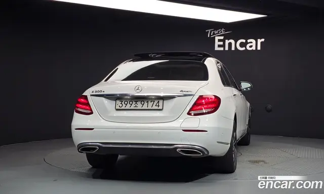 Mercedes-Benz E-Class 2019 2.0 автомат (гидро), миниатюра 4 Mercedes-Benz E-Class 2019 2.0 автомат (гидро), миниатюра 4