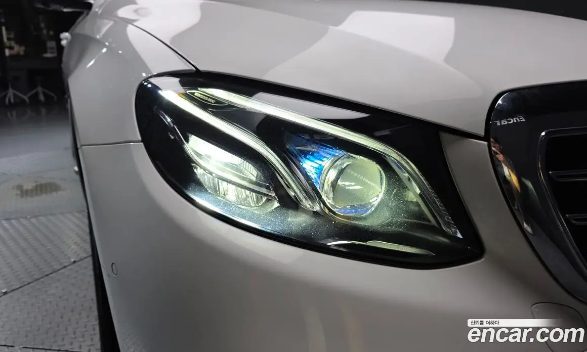 Mercedes-Benz E-Class 2019 2.0 автомат (гидро), фото 8 Mercedes-Benz E-Class 2019 2.0 автомат (гидро), фото 8