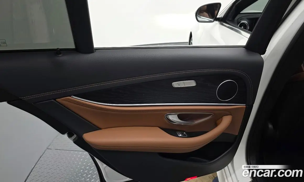 Mercedes-Benz E-Class 2021 1.9 автомат (гидро), фото 15