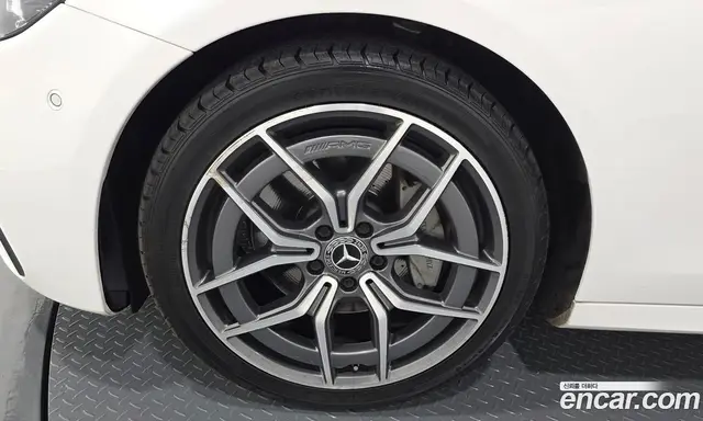 Mercedes-Benz E-Class 2021 1.9 автомат (гидро), миниатюра 5