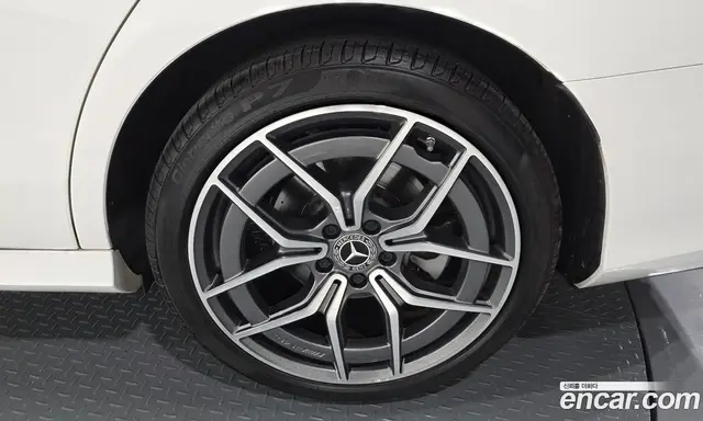 Mercedes-Benz E-Class 2021 1.9 автомат (гидро), миниатюра 7