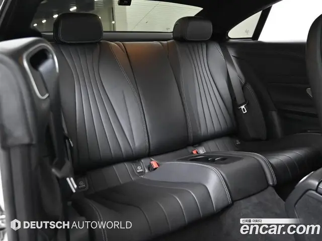 Mercedes-Benz E-Class 2022 2.0 автомат (гидро), миниатюра 12