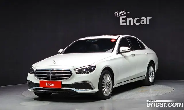 Mercedes-Benz E-Class, 2023, 5 050 км