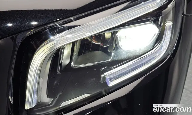 Mercedes-Benz GLB-Class 2022 2.0 автомат (гидро), миниатюра 7 Mercedes-Benz GLB-Class 2022 2.0 автомат (гидро), миниатюра 7