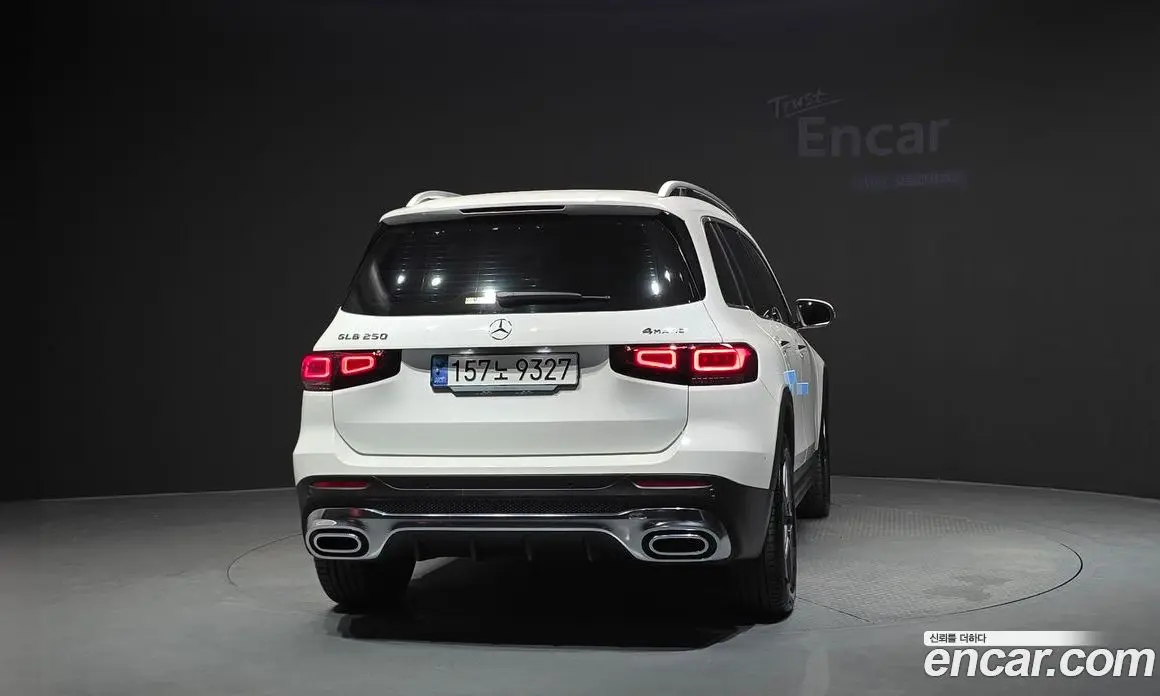 Mercedes-Benz GLB-Class 2023 2.0 автомат (гидро), фото 4 Mercedes-Benz GLB-Class 2023 2.0 автомат (гидро), фото 4