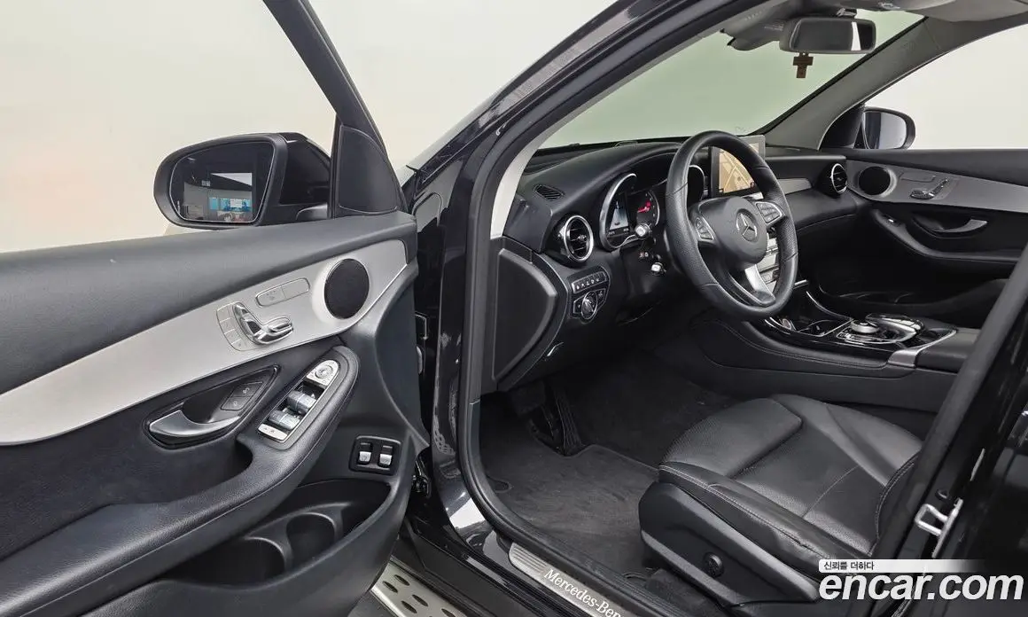 Mercedes-Benz GLC-Class 2018 2.0 автомат (гидро), фото 13 Mercedes-Benz GLC-Class 2018 2.0 автомат (гидро), фото 13