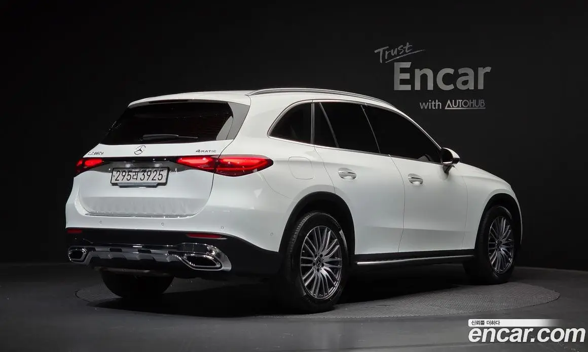 Mercedes-Benz GLC-Class 2023 2.0 автомат (гидро), фото 1 Mercedes-Benz GLC-Class 2023 2.0 автомат (гидро), фото 1