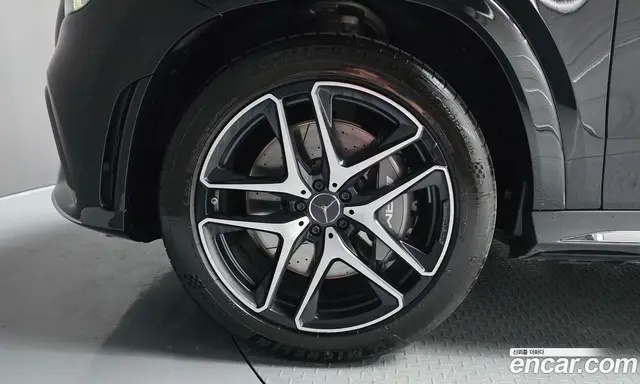 Mercedes-Benz GLE-Class 2022 3.0 автомат (гидро), миниатюра 5