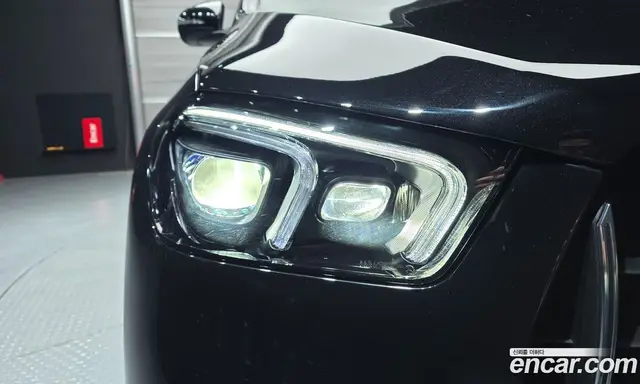 Mercedes-Benz GLE-Class 2022 3.0 автомат (гидро), миниатюра 8