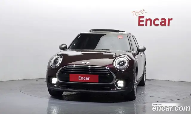 Mini Clubman 2017 2.0 автомат (гидро), миниатюра 3 Mini Clubman 2017 2.0 автомат (гидро), миниатюра 3