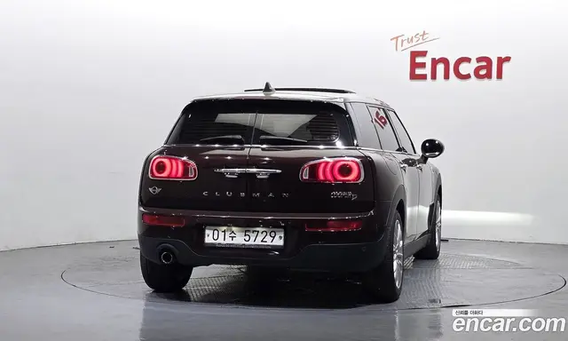 Mini Clubman 2017 2.0 автомат (гидро), миниатюра 4 Mini Clubman 2017 2.0 автомат (гидро), миниатюра 4