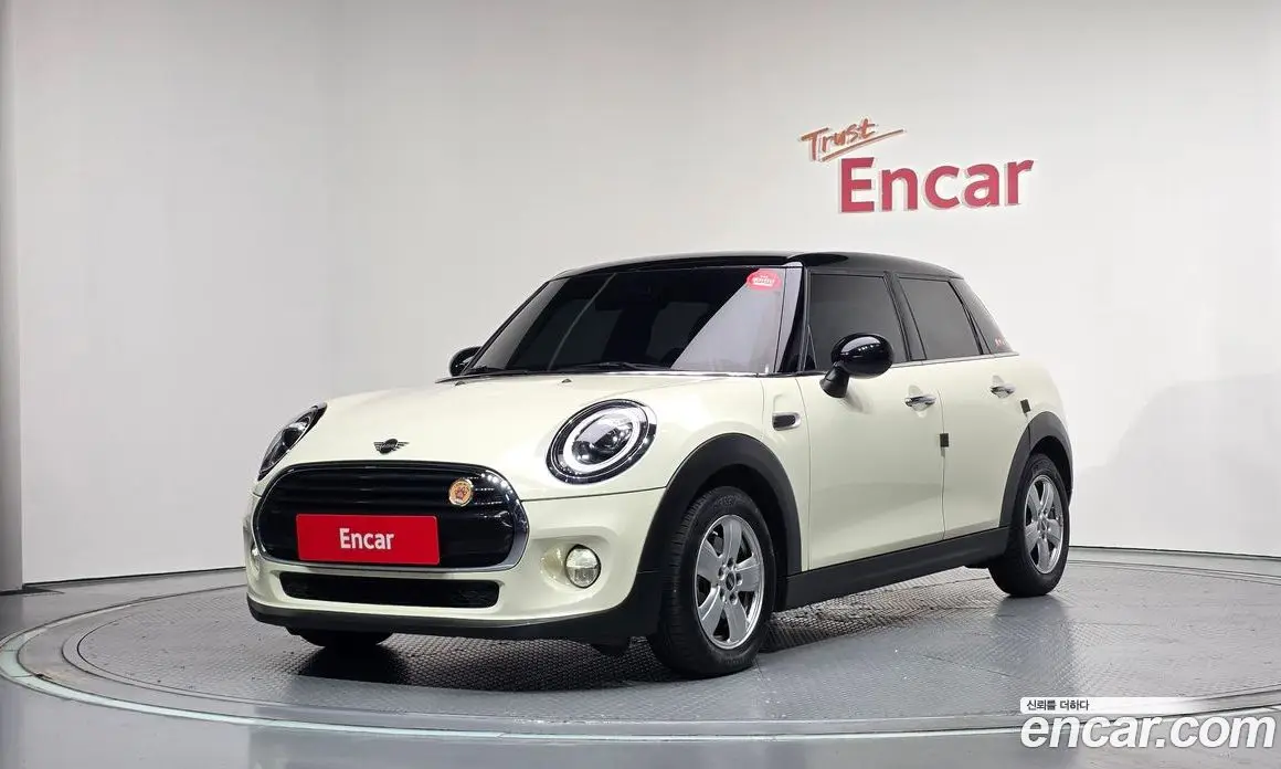 Mini Cooper 2018 1.5 автомат (гидро), фото 1 Mini Cooper 2018 1.5 автомат (гидро), фото 1