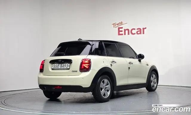 Mini Cooper 2018 1.5 автомат (гидро), миниатюра 2 Mini Cooper 2018 1.5 автомат (гидро), миниатюра 2