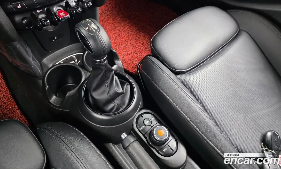 Mini Cooper 2018 1.5 автомат (гидро), фото 12 Mini Cooper 2018 1.5 автомат (гидро), фото 12