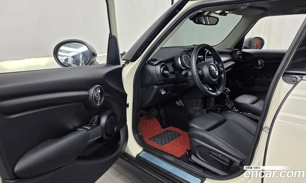 Mini Cooper 2018 1.5 автомат (гидро), фото 13 Mini Cooper 2018 1.5 автомат (гидро), фото 13