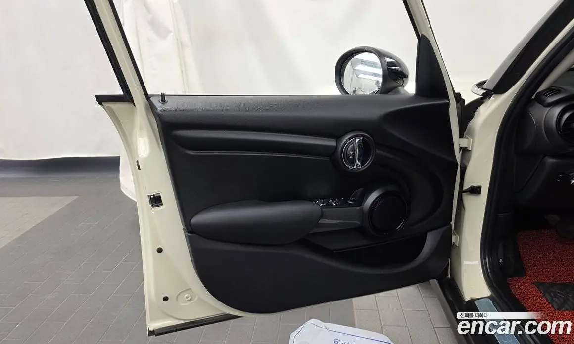 Mini Cooper 2018 1.5 автомат (гидро), фото 14 Mini Cooper 2018 1.5 автомат (гидро), фото 14
