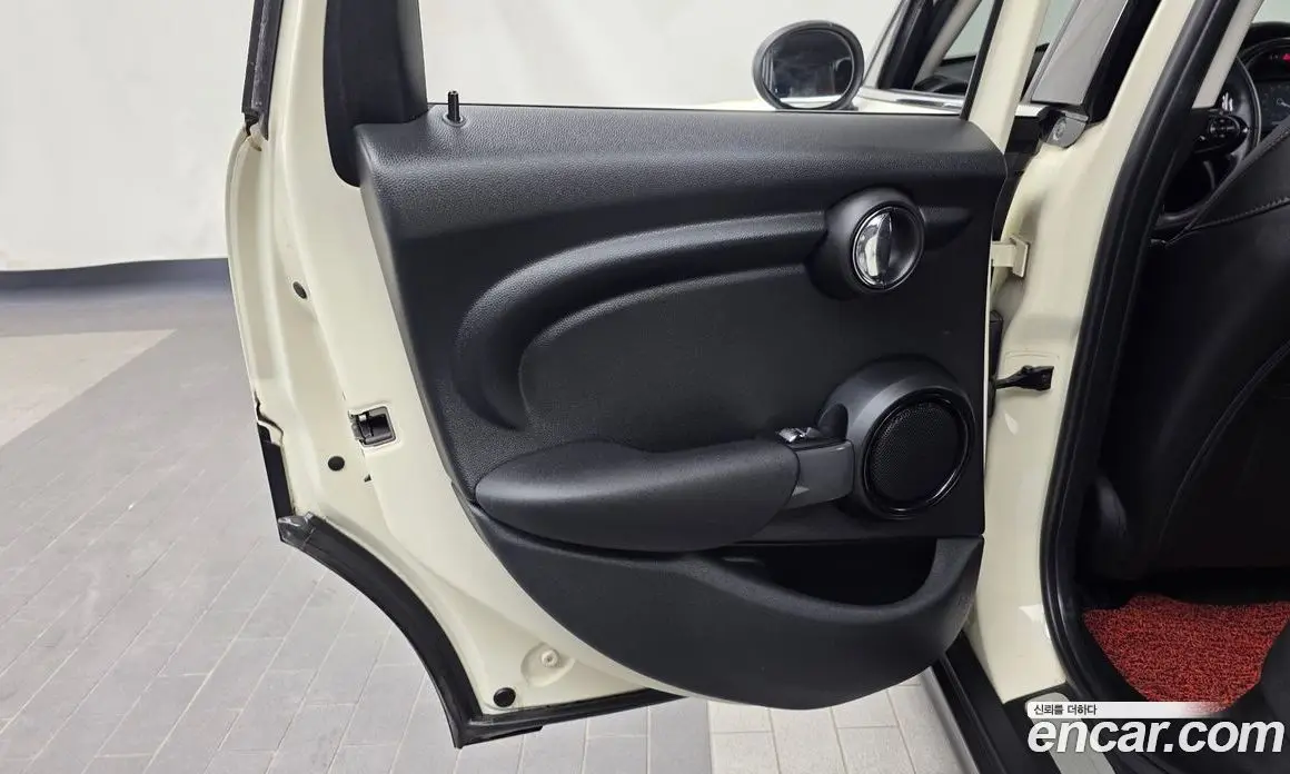 Mini Cooper 2018 1.5 автомат (гидро), фото 15 Mini Cooper 2018 1.5 автомат (гидро), фото 15