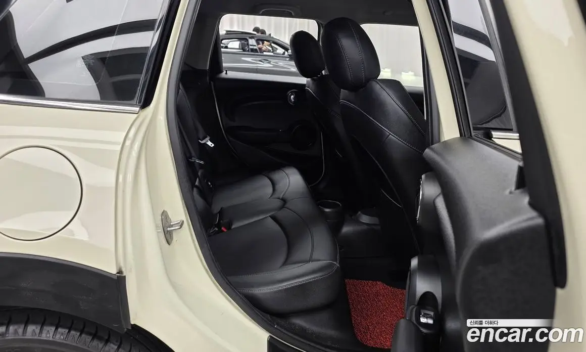 Mini Cooper 2018 1.5 автомат (гидро), фото 18 Mini Cooper 2018 1.5 автомат (гидро), фото 18