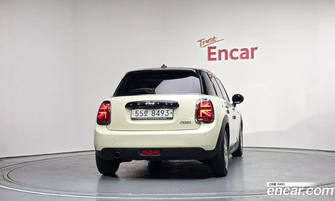 Mini Cooper 2018 1.5 автомат (гидро), фото 4 Mini Cooper 2018 1.5 автомат (гидро), фото 4