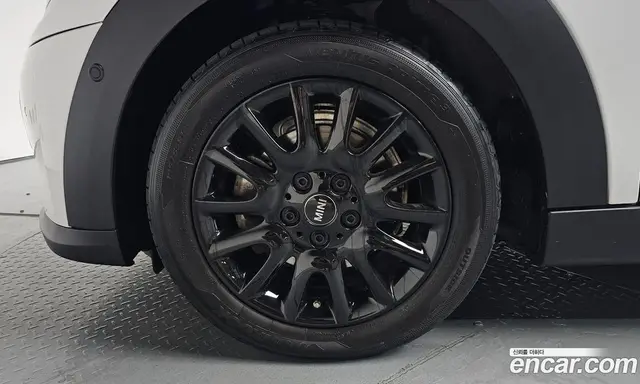 Mini Cooper 2024 1.5 автомат (гидро), миниатюра 4 Mini Cooper 2024 1.5 автомат (гидро), миниатюра 4