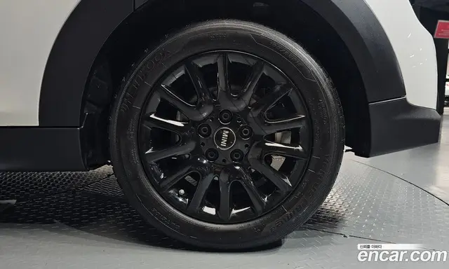 Mini Cooper 2024 1.5 автомат (гидро), миниатюра 6 Mini Cooper 2024 1.5 автомат (гидро), миниатюра 6