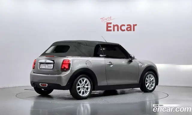 Mini Cooper Convertible 2019 1.5 автомат (гидро), миниатюра 2