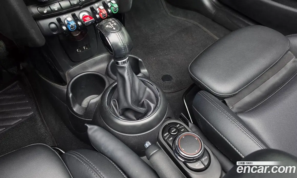 Mini Cooper Convertible 2019 1.5 автомат (гидро), фото 9