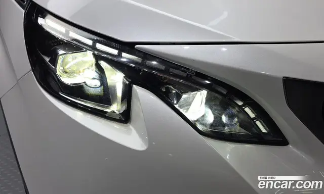 Peugeot 3008 2019 1.5 автомат (гидро), миниатюра 8