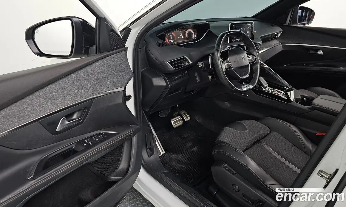 Peugeot 5008 2019 1.5 автомат (гидро), фото 13 Peugeot 5008 2019 1.5 автомат (гидро), фото 13