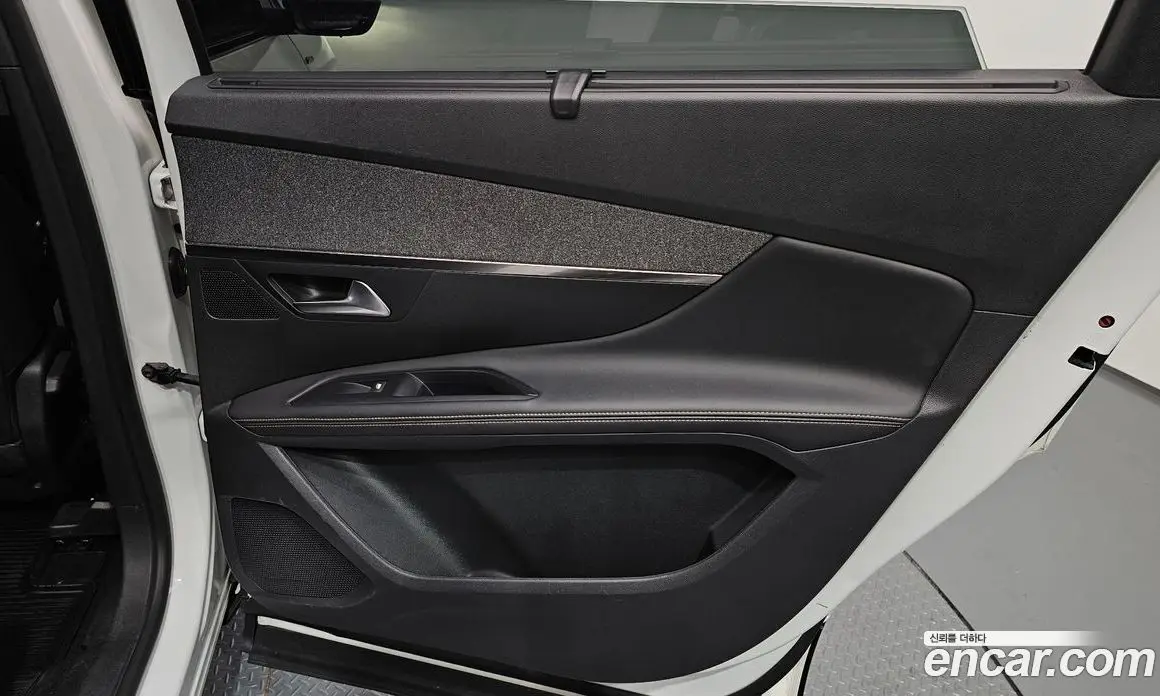 Peugeot 5008 2019 1.5 автомат (гидро), фото 15 Peugeot 5008 2019 1.5 автомат (гидро), фото 15