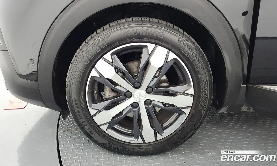 Peugeot 5008 2020 1.5 автомат (гидро), фото 5 Peugeot 5008 2020 1.5 автомат (гидро), фото 5