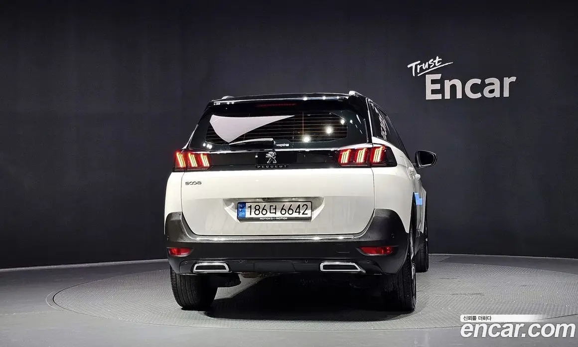 Peugeot 5008 2022 1.2 автомат (гидро), фото 4 Peugeot 5008 2022 1.2 автомат (гидро), фото 4