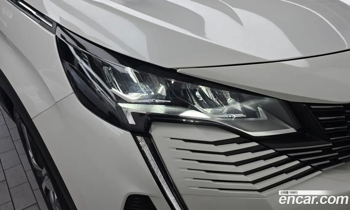 Peugeot 5008 2022 1.2 автомат (гидро), фото 8 Peugeot 5008 2022 1.2 автомат (гидро), фото 8