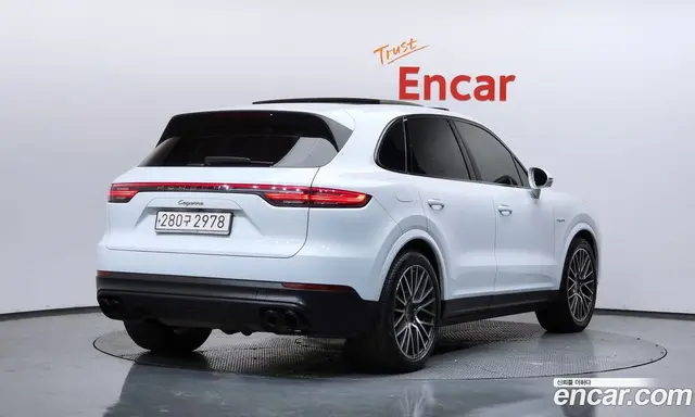 Porsche Cayenne 2020 3.0 автомат (гидро), миниатюра 2 Porsche Cayenne 2020 3.0 автомат (гидро), миниатюра 2