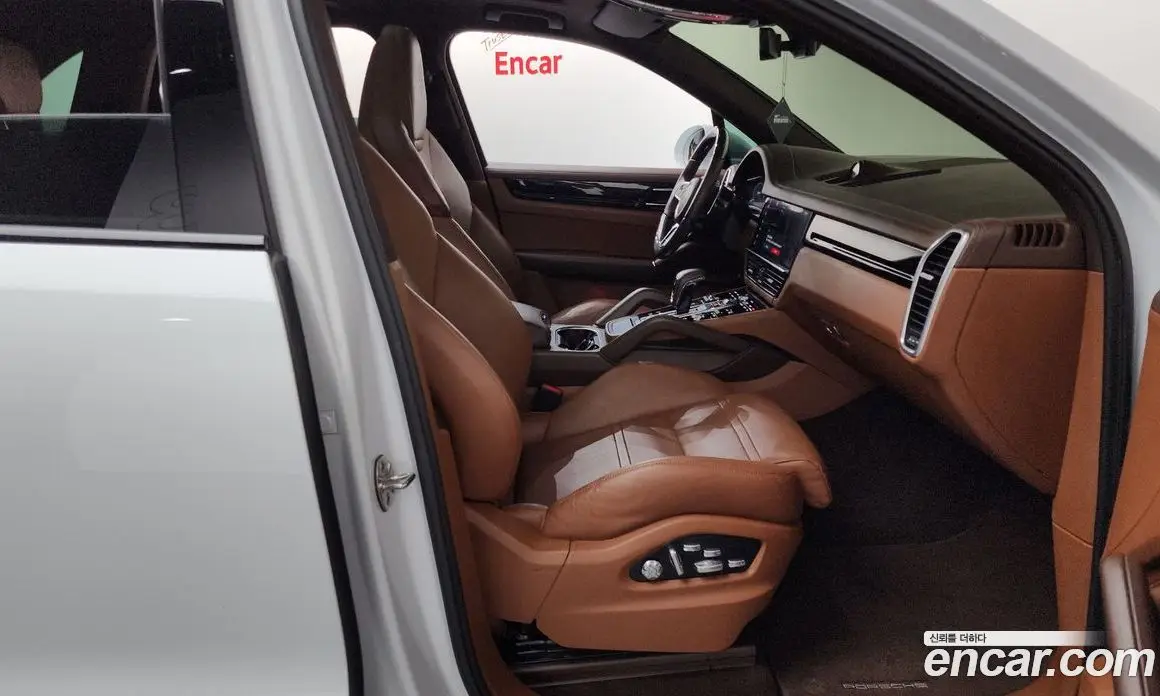Porsche Cayenne 2020 3.0 автомат (гидро), фото 16 Porsche Cayenne 2020 3.0 автомат (гидро), фото 16