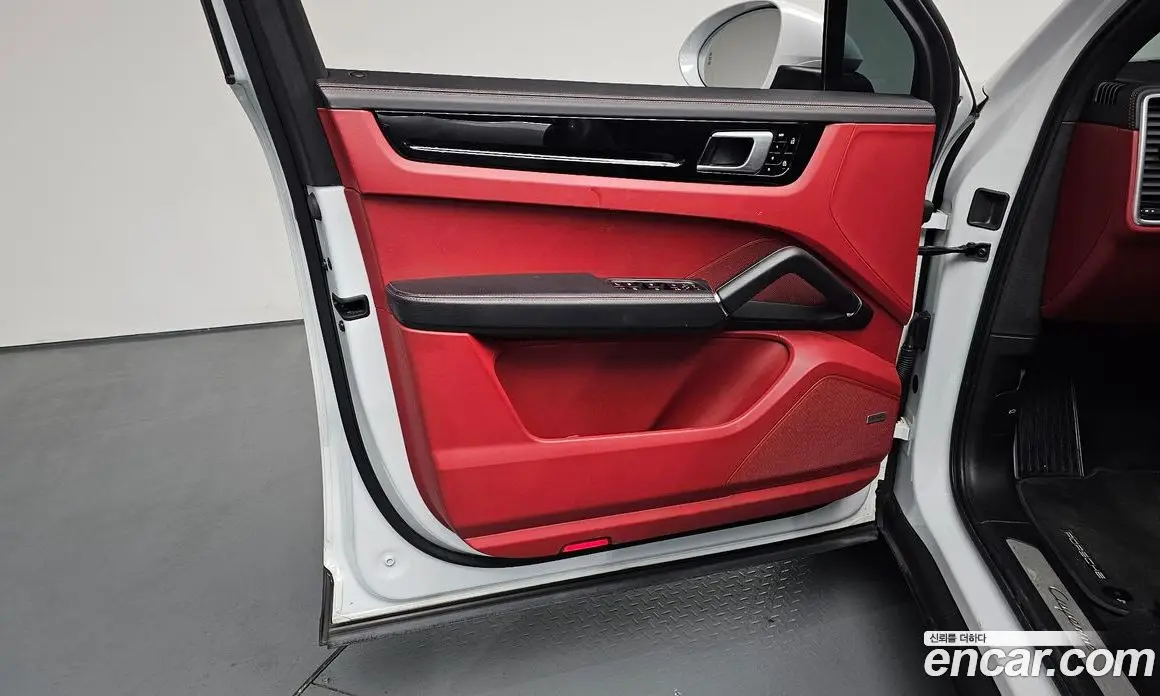 Porsche Cayenne 2021 3.0 автомат (гидро), фото 14