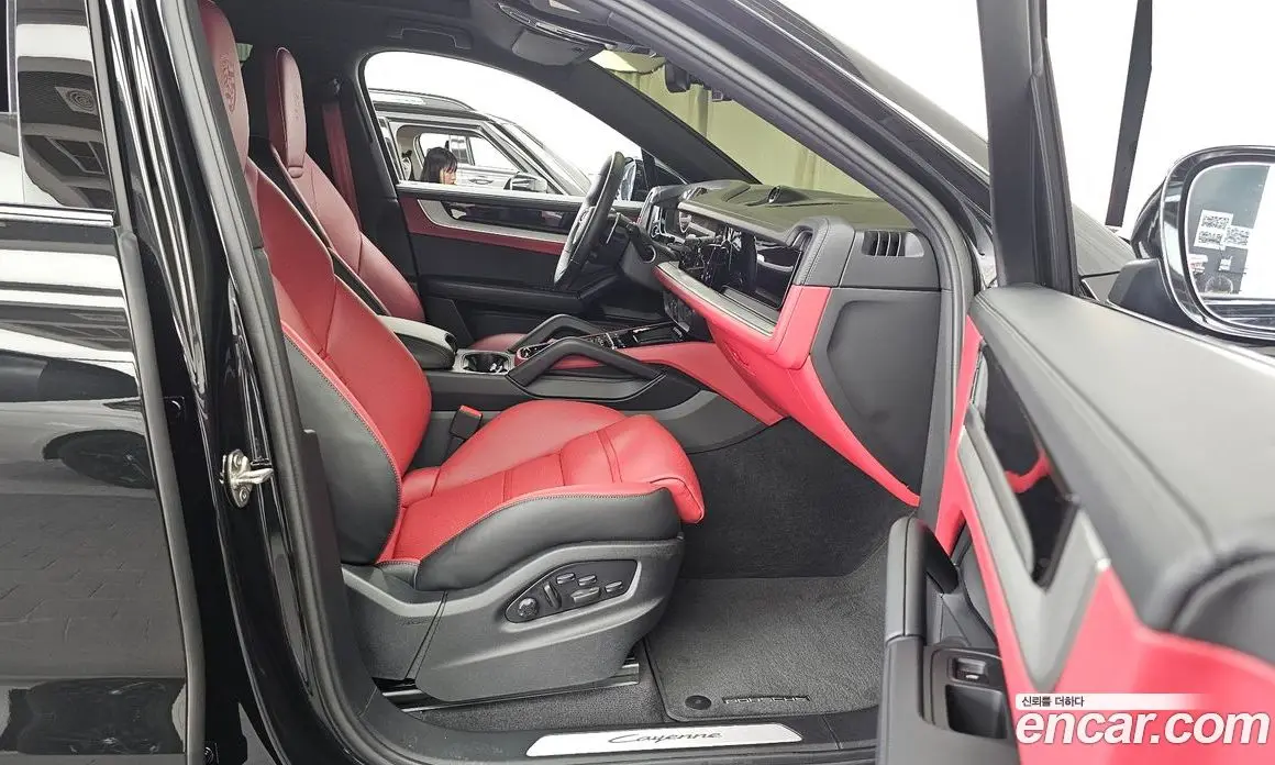 Porsche Cayenne 2025 3.0 автомат (гидро), фото 17 Porsche Cayenne 2025 3.0 автомат (гидро), фото 17