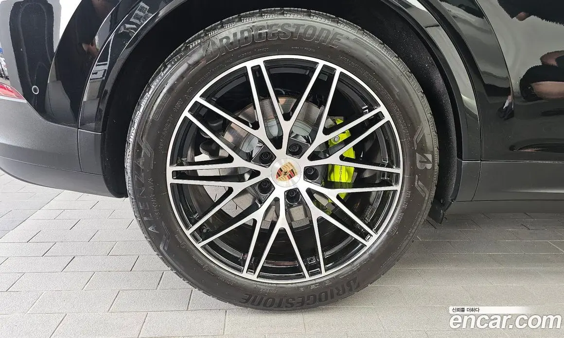 Porsche Cayenne 2025 3.0 автомат (гидро), фото 5 Porsche Cayenne 2025 3.0 автомат (гидро), фото 5