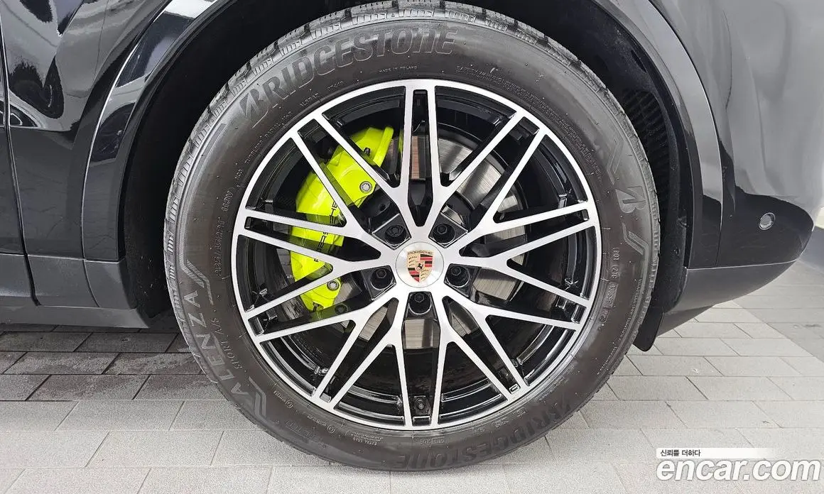 Porsche Cayenne 2025 3.0 автомат (гидро), фото 7 Porsche Cayenne 2025 3.0 автомат (гидро), фото 7