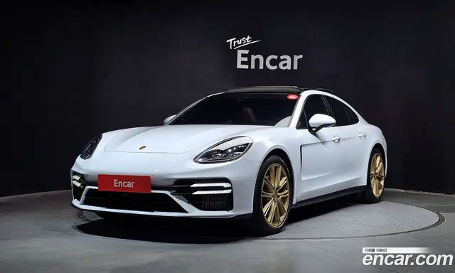 Porsche Panamera, 2022, 49 835 км