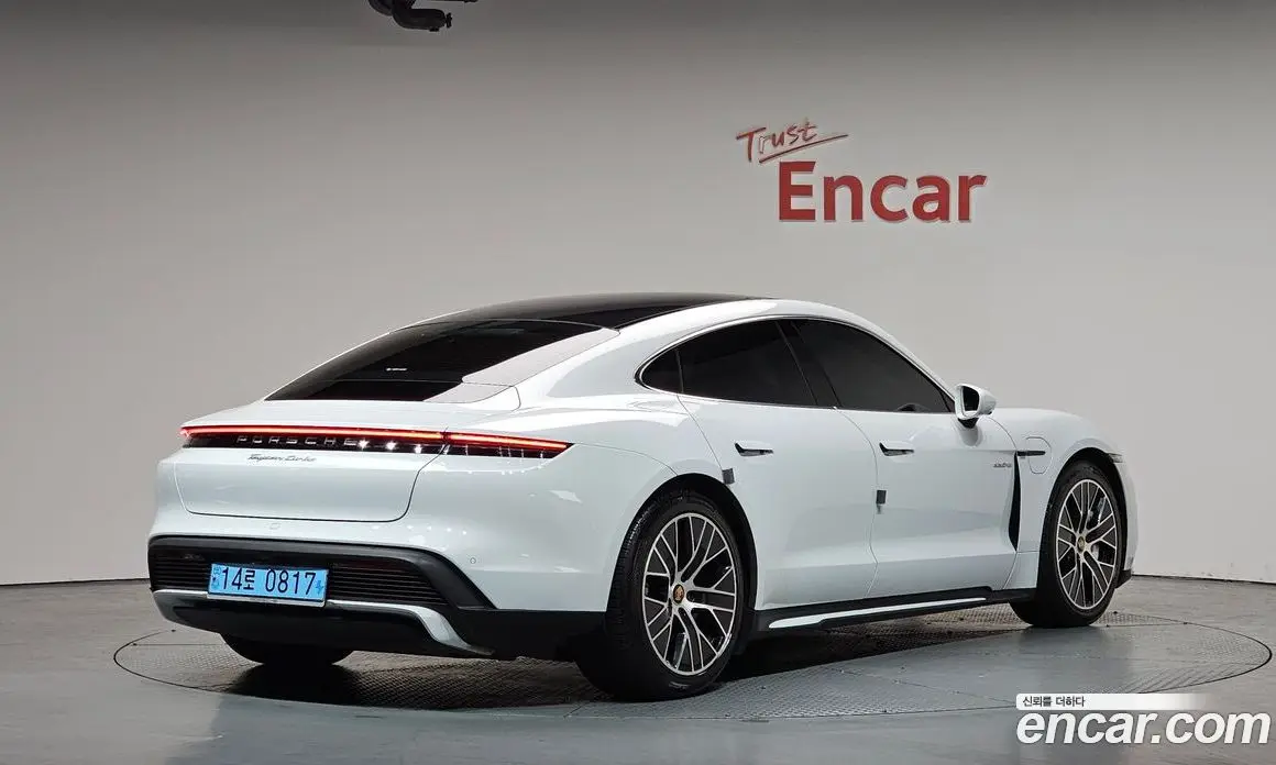 Porsche Taycan 2021 0.1 автомат (гидро), фото 1 Porsche Taycan 2021 0.1 автомат (гидро), фото 1