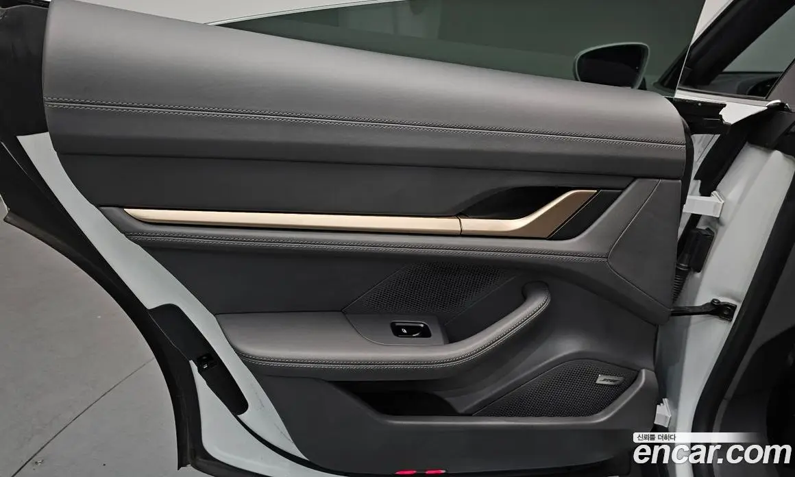 Porsche Taycan 2021 0.1 автомат (гидро), фото 14 Porsche Taycan 2021 0.1 автомат (гидро), фото 14