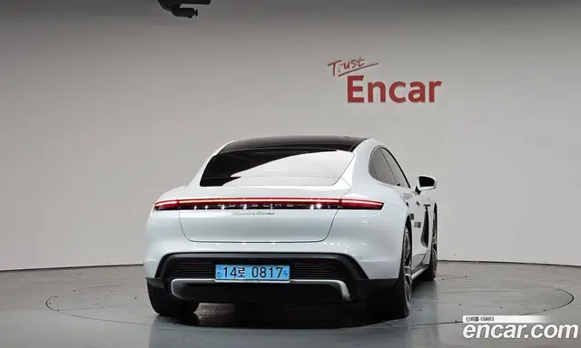 Porsche Taycan 2021 0.1 автомат (гидро), миниатюра 3 Porsche Taycan 2021 0.1 автомат (гидро), миниатюра 3