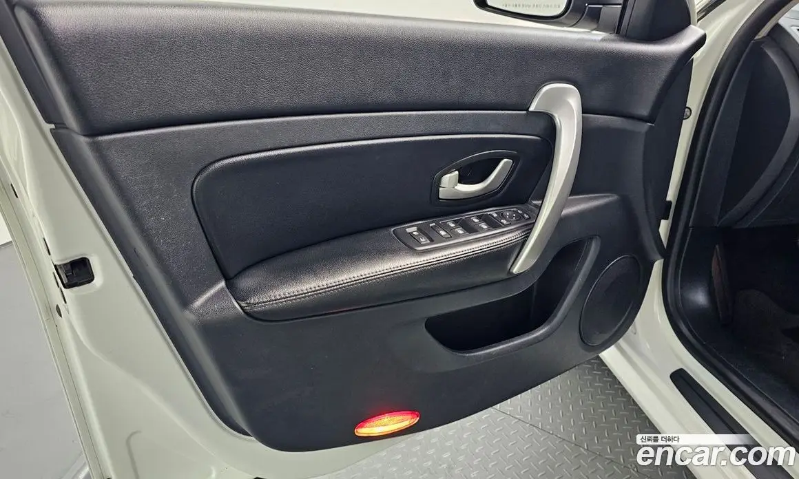 Renault (Samsung) SM5 2011 2.0 автомат (гидро), фото 14 Renault (Samsung) SM5 2011 2.0 автомат (гидро), фото 14
