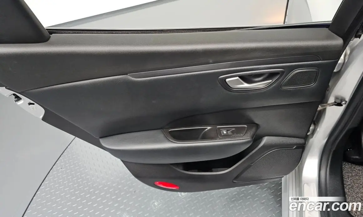 Renault (Samsung) SM6 2016 2.0 автомат (гидро), фото 15 Renault (Samsung) SM6 2016 2.0 автомат (гидро), фото 15