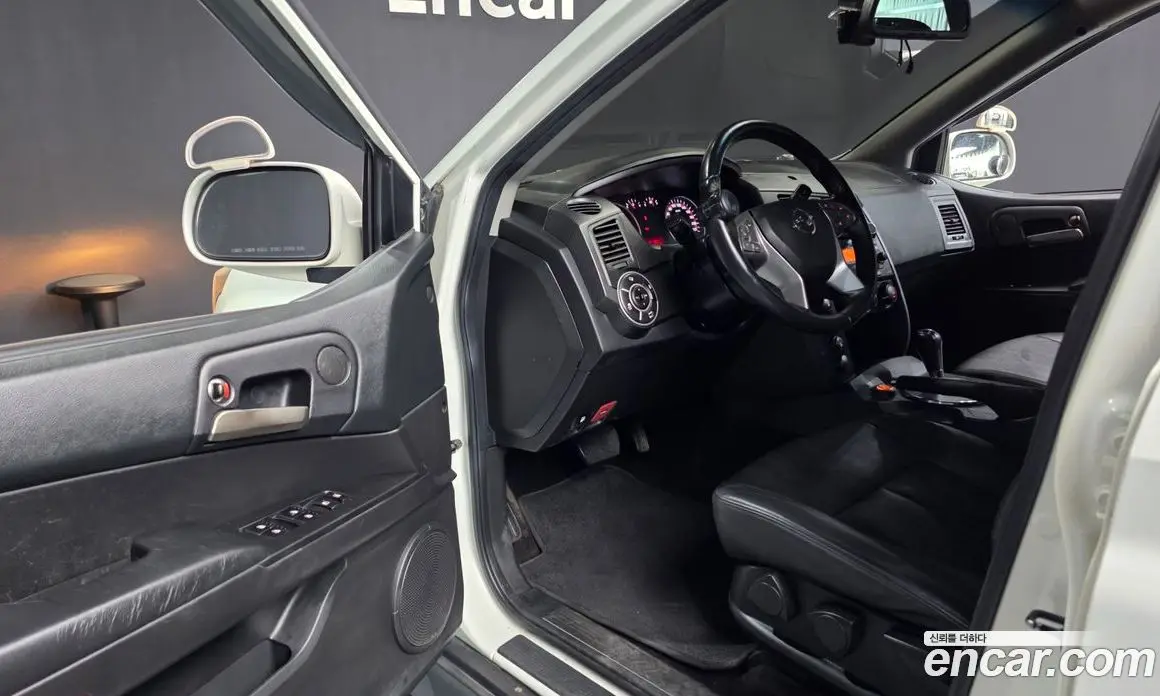 SsangYong Korando 2015 2.0 автомат (гидро), фото 13 SsangYong Korando 2015 2.0 автомат (гидро), фото 13