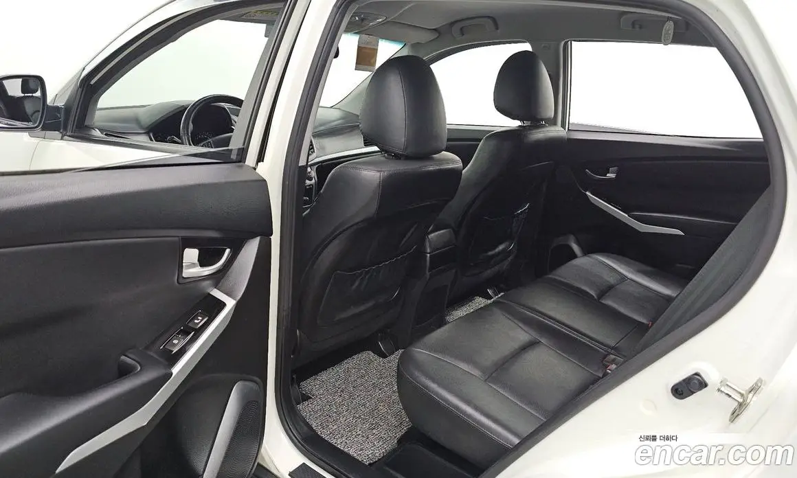 SsangYong Korando 2016 2.2 автомат (гидро), фото 16