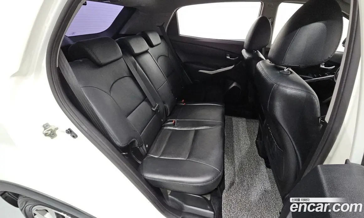 SsangYong Korando 2016 2.2 автомат (гидро), фото 17