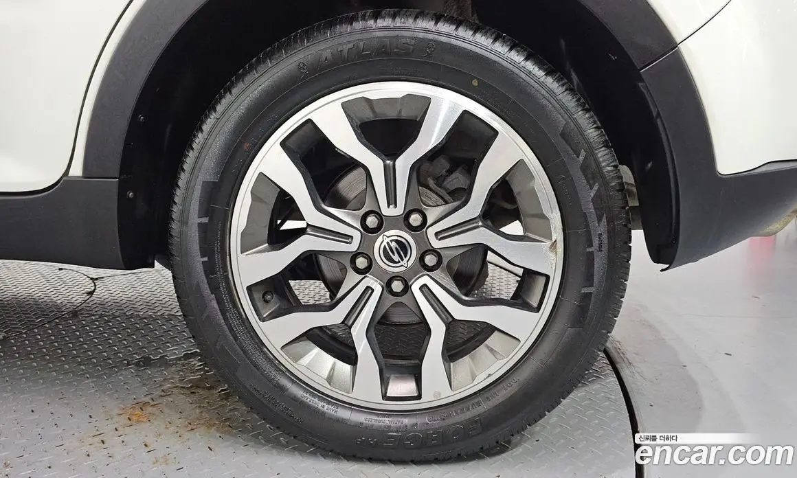 SsangYong Korando 2016 2.2 автомат (гидро), фото 7