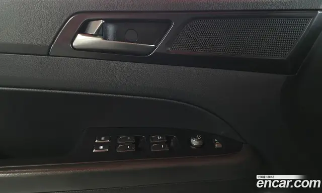 SsangYong Rexton 2020 2.2 автомат (гидро), миниатюра 8 SsangYong Rexton 2020 2.2 автомат (гидро), миниатюра 8